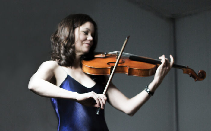 Regine Brand, Viola